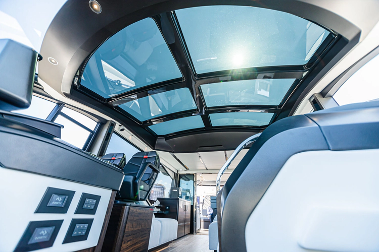 Predator 65 Yacht Photos Pics 