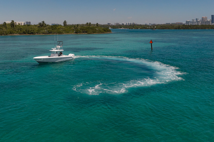 El Cadejo Yacht Photos Pics 