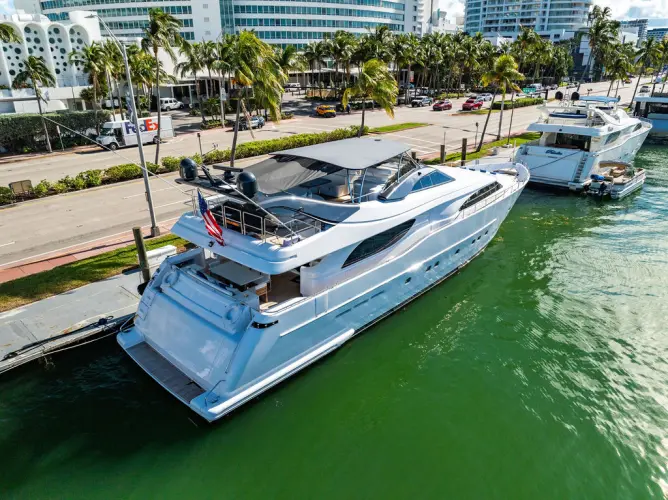 Sinpatico Yacht Photos Pics 