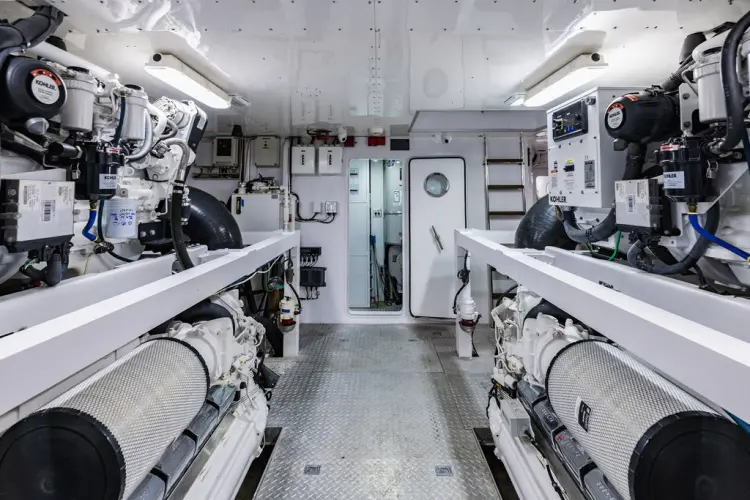 Sinpatico Yacht Photos Pics 