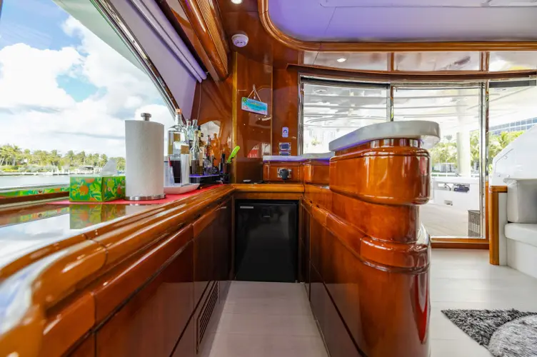 Sinpatico Yacht Photos Pics 