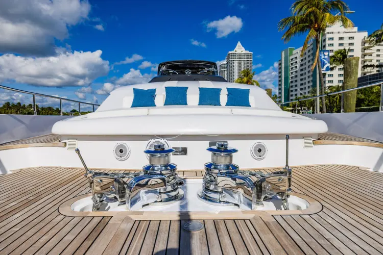 Sinpatico Yacht Photos Pics 