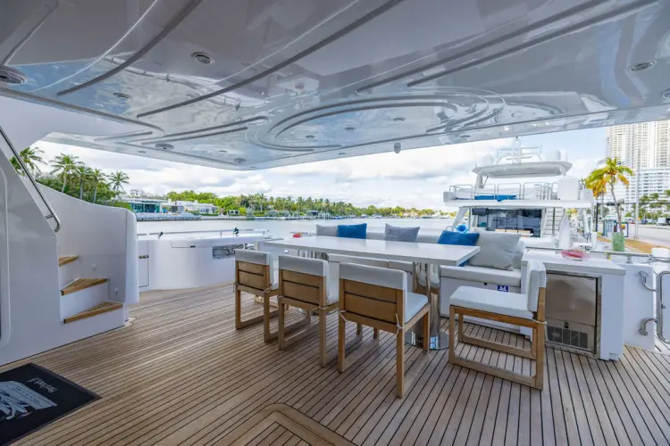 Sinpatico Yacht Photos Pics 
