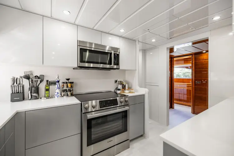 Sinpatico Yacht Photos Pics 