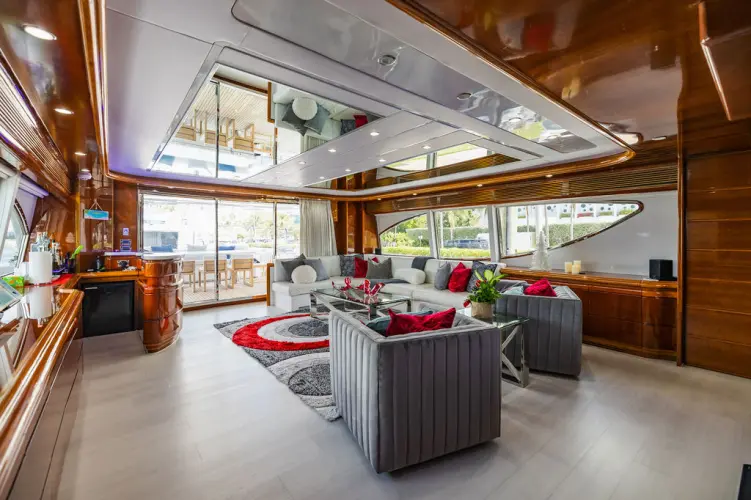 Sinpatico Yacht Photos Pics 