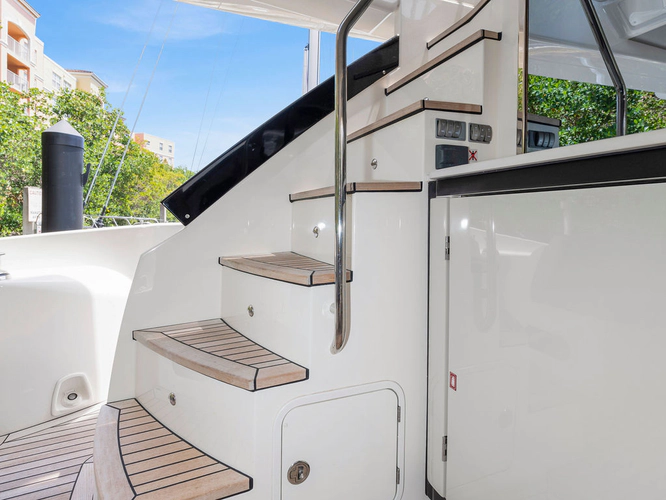 Happy Times Yacht Photos Pics 