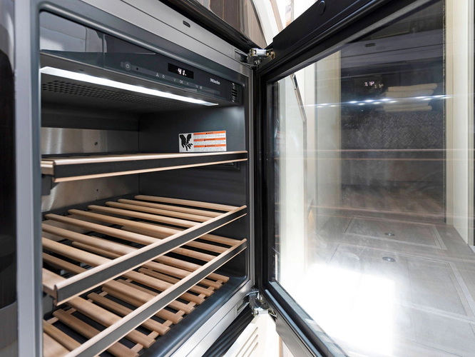 Happy Times Yacht Photos Pics 