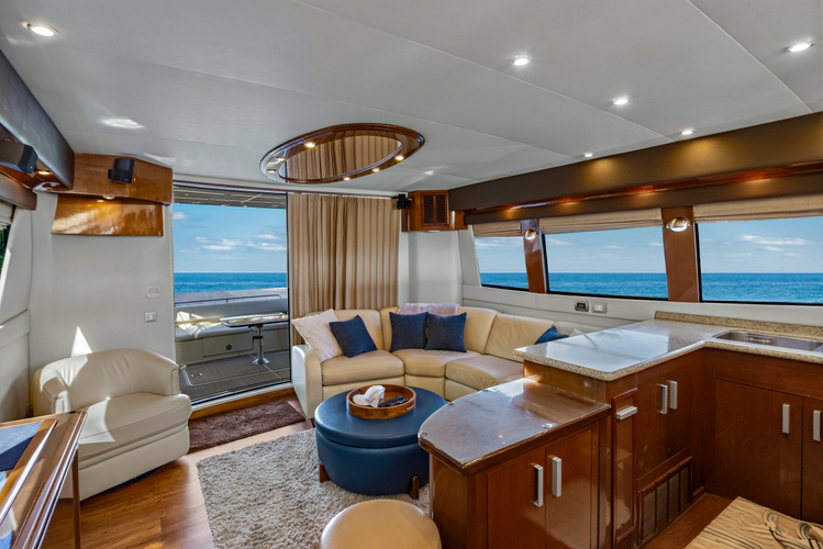 Solitude Yacht Photos Pics 