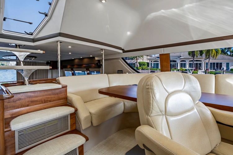 Solitude Yacht Photos Pics 