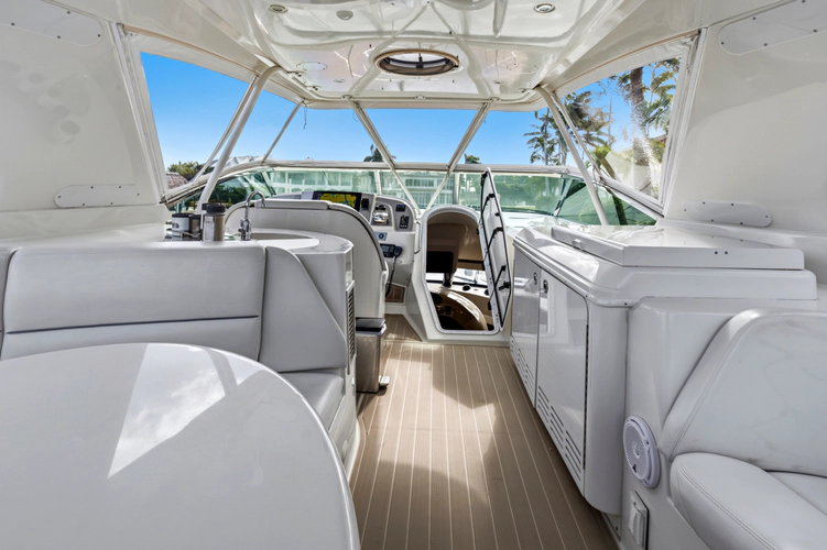 Solitude Yacht Photos Pics 