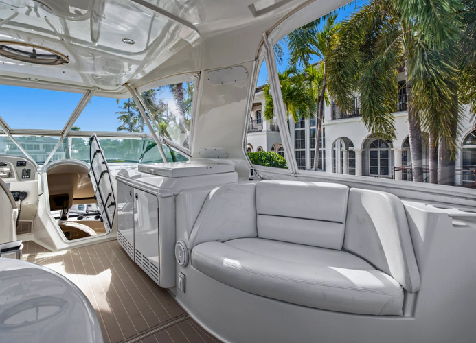 Solitude Yacht Photos Pics 
