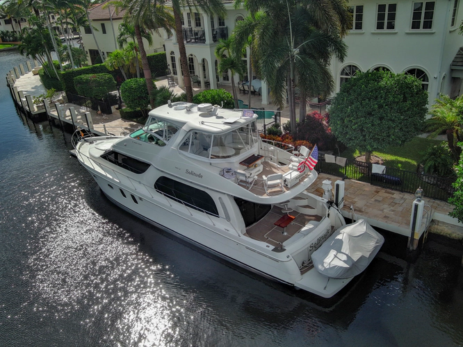 Solitude Yacht Photos Pics 