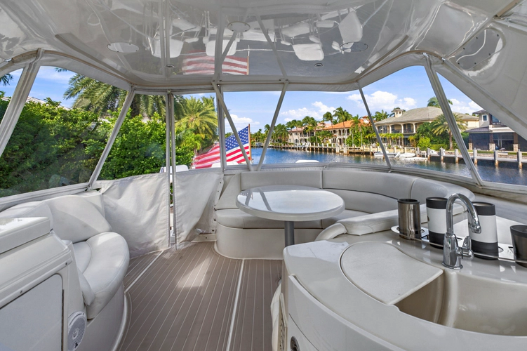 Solitude Yacht Photos Pics 