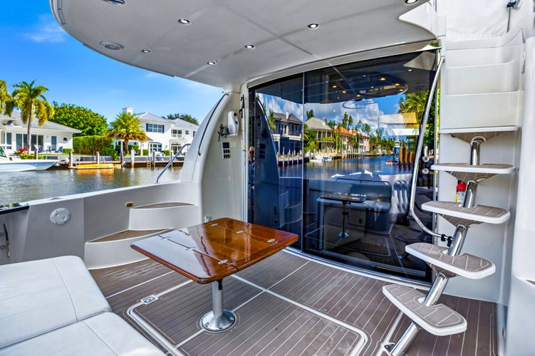 Solitude Yacht Photos Pics 