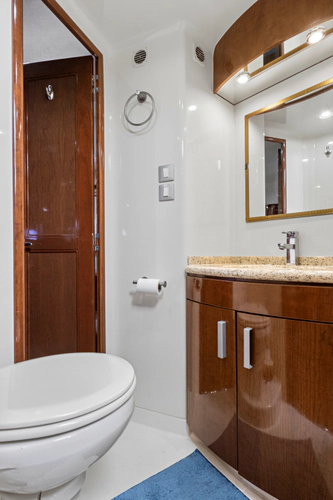 Solitude Yacht Photos Pics 