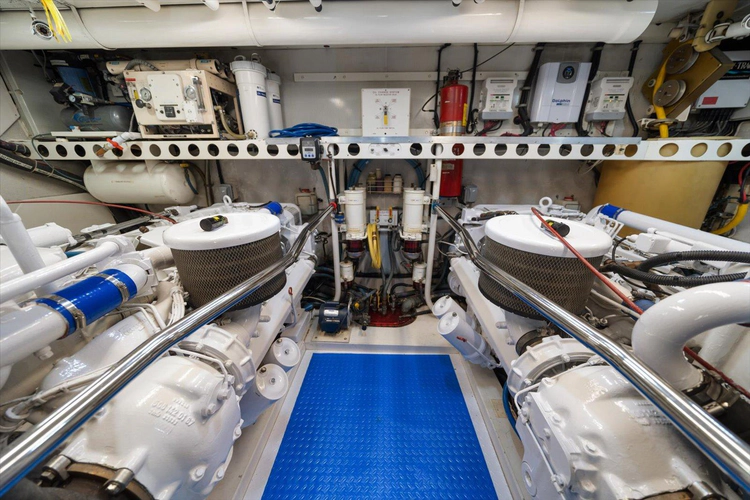 Octopi Yacht Photos Pics 