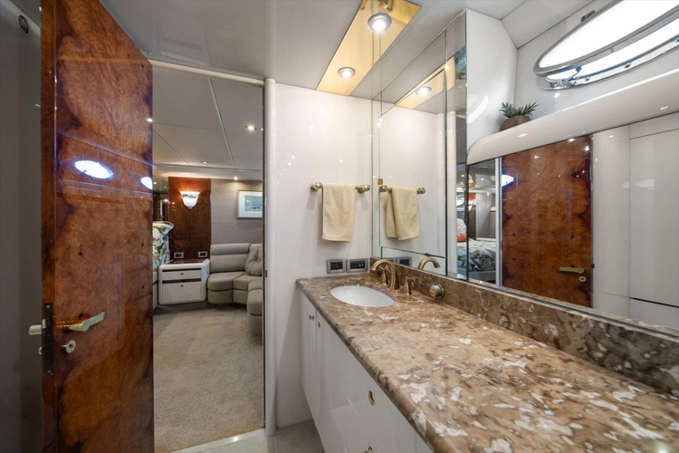 Octopi Yacht Photos Pics 