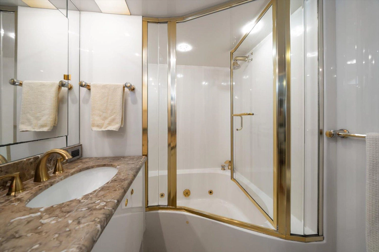 Octopi Yacht Photos Pics 