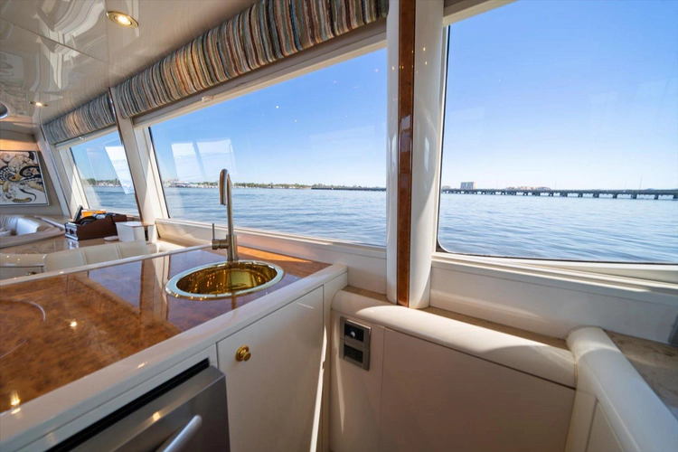 Octopi Yacht Photos Pics 