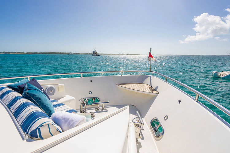 Lexington Yacht Photos Pics 
