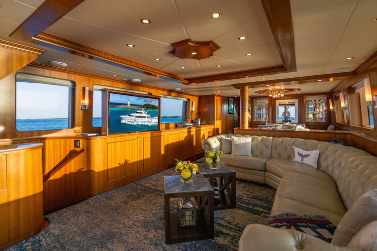 Lexington Yacht Photos Pics 