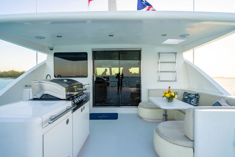 Lexington Yacht Photos Pics 