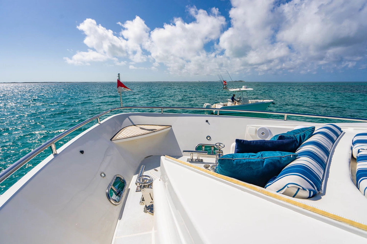 Lexington Yacht Photos Pics 