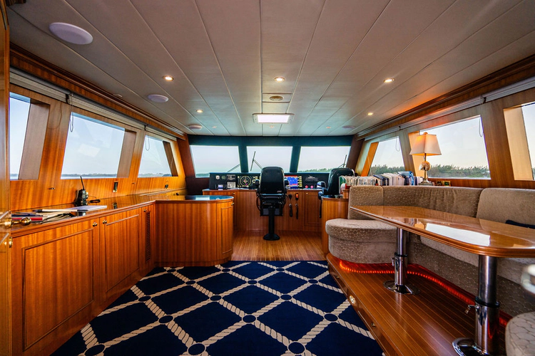 Lexington Yacht Photos Pics 
