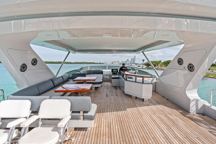 Knot Woke Yacht Photos Pics 