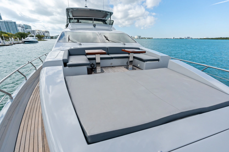 Knot Woke Yacht Photos Pics 