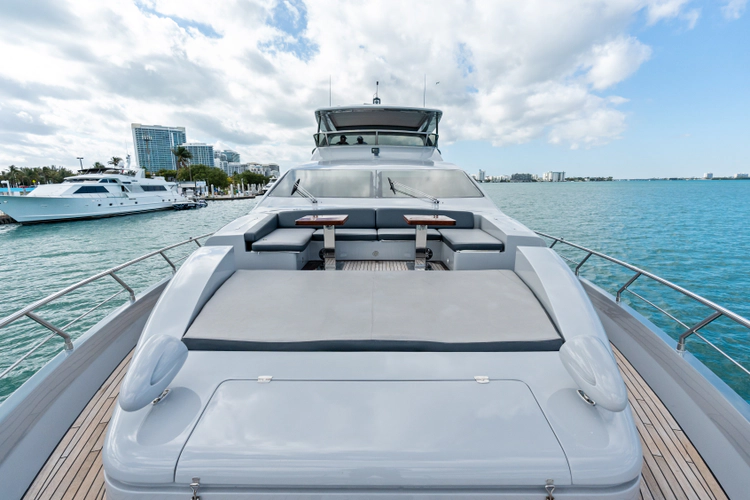 Knot Woke Yacht Photos Pics 