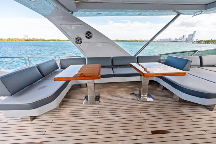 Knot Woke Yacht Photos Pics 