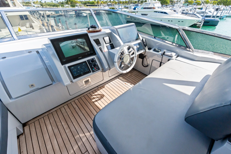 Knot Woke Yacht Photos Pics 