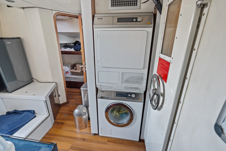 Knot Woke Yacht Photos Pics 