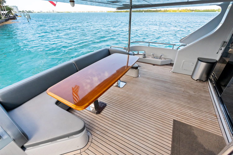 Knot Woke Yacht Photos Pics 