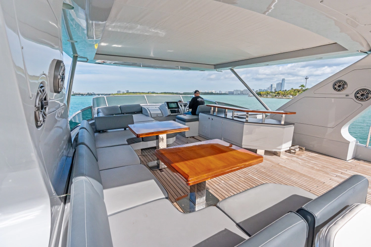 Knot Woke Yacht Photos Pics 