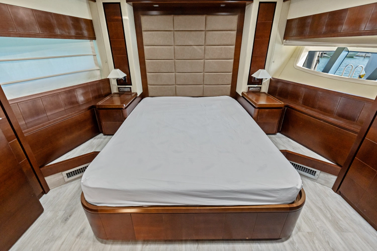 Knot Woke Yacht Photos Pics 