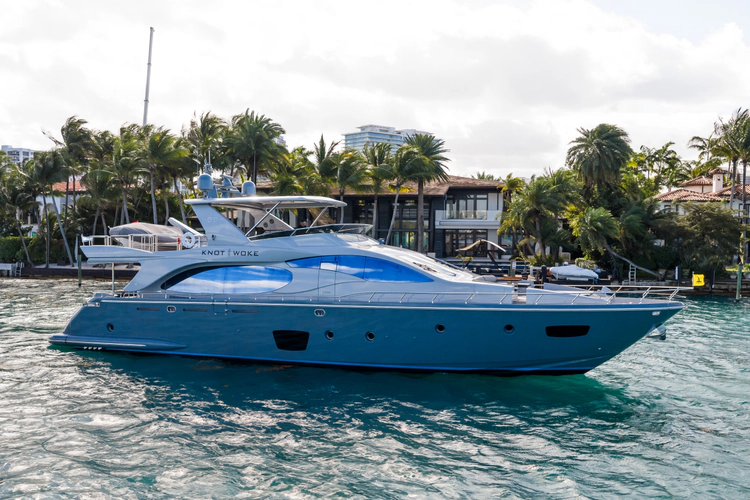 Knot Woke Yacht Photos Pics 