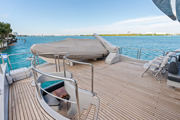 Knot Woke Yacht Photos Pics 