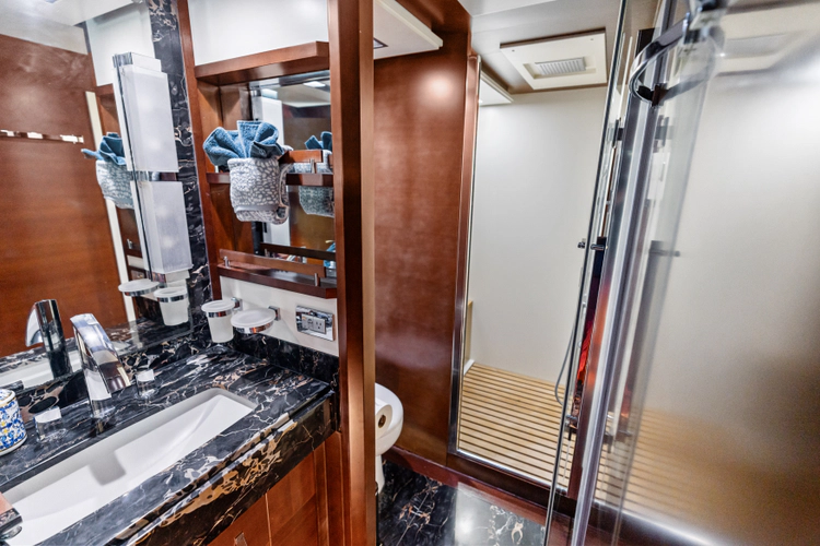 Knot Woke Yacht Photos Pics 