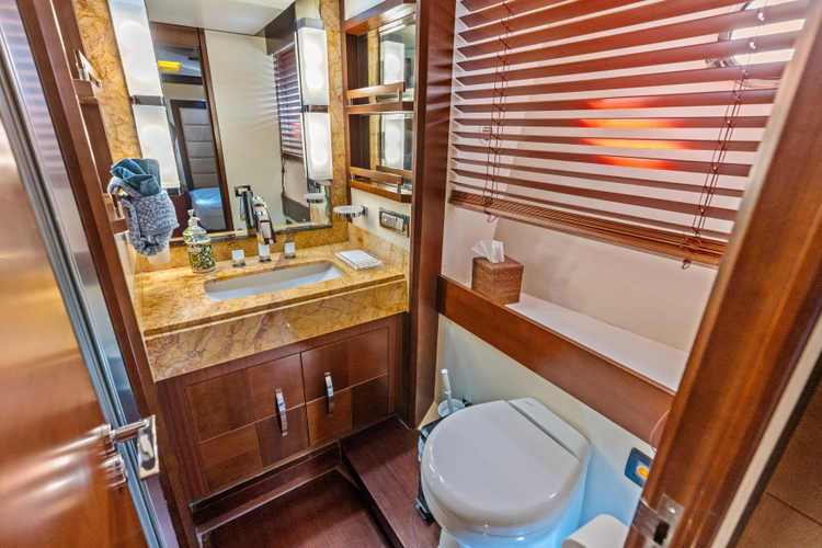 Knot Woke Yacht Photos Pics 