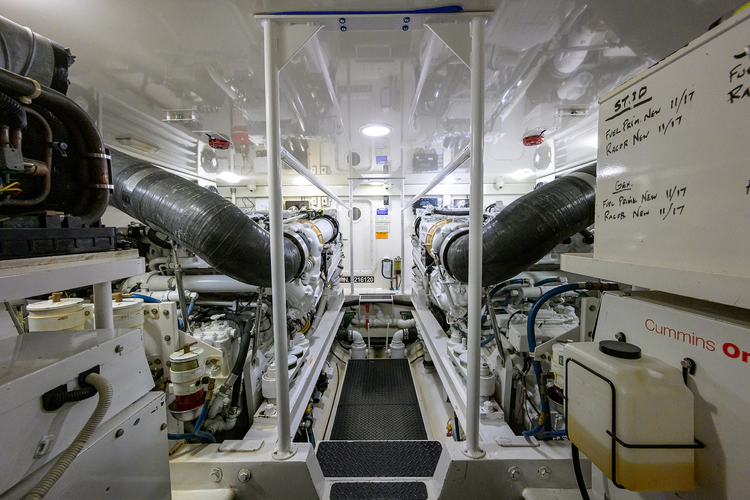 On Ice Yacht Photos Pics 