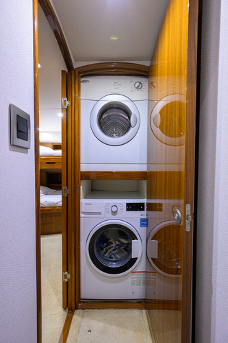 On Ice Yacht Photos Pics 