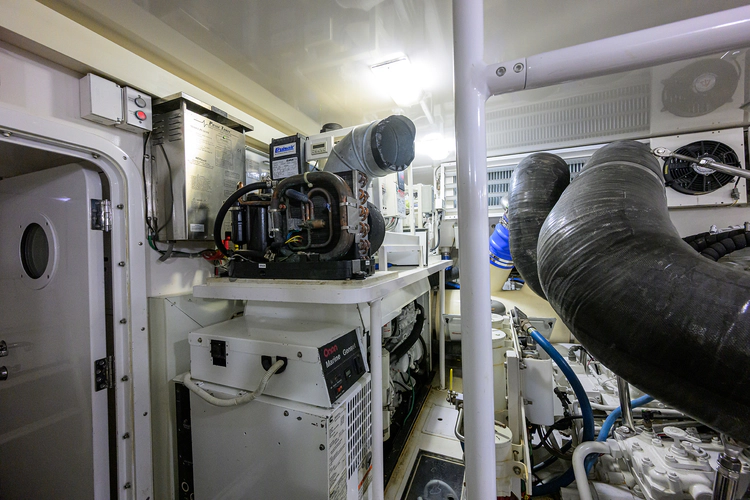 On Ice Yacht Photos Pics 