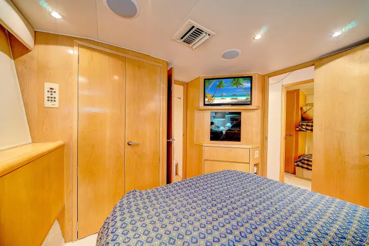 Five Star Yacht Photos Pics 