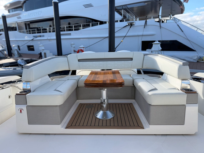 The Moy Yacht Photos Pics 