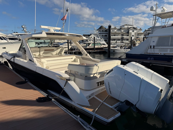 The Moy Yacht Photos Pics 