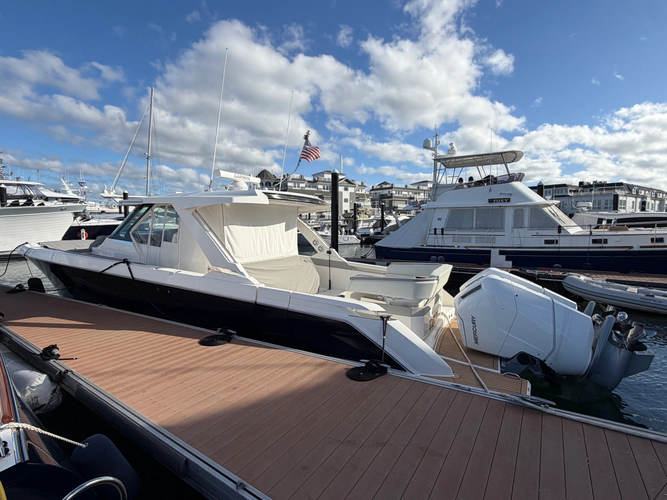 The Moy Yacht Photos Pics 