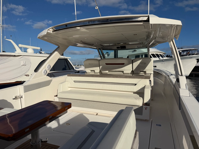 The Moy Yacht Photos Pics 