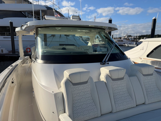 The Moy Yacht Photos Pics 